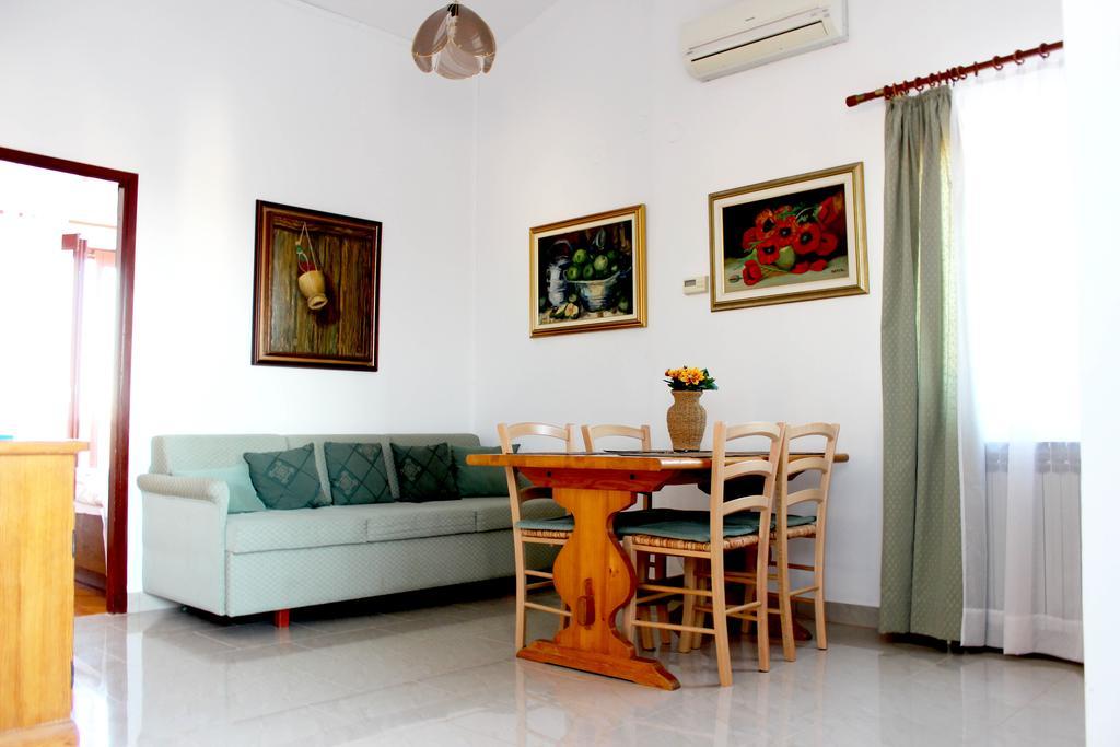 Apartments Cavae Romanae Medulin Exterior foto