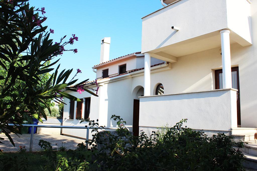 Apartments Cavae Romanae Medulin Exterior foto